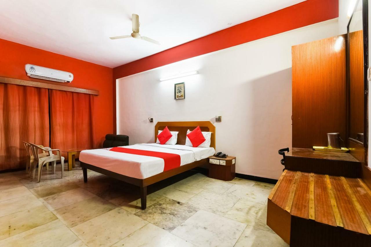 Krishnagiri Oyo 48251 Dsr Grand酒店 外观 照片