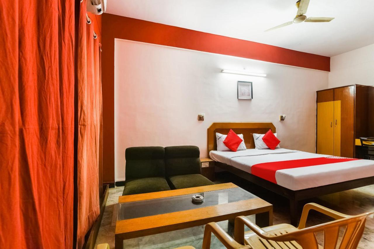 Krishnagiri Oyo 48251 Dsr Grand酒店 外观 照片